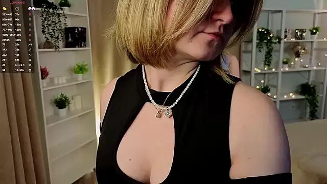 BlancaSchiver from StripChat