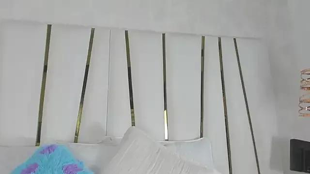 bonnie_sm from StripChat