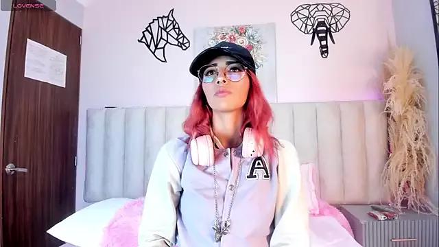 Breidy_princess010 from StripChat is Freechat