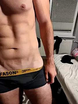 BrokenToPieces from StripChat is Freechat