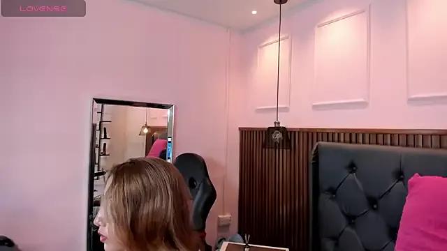 CALANTHELOVE1 from StripChat