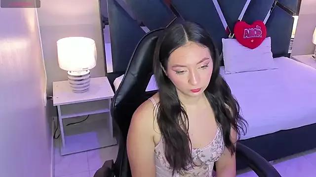 CataleyaGlow from StripChat