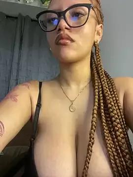 Naked Room Charlotee_ 