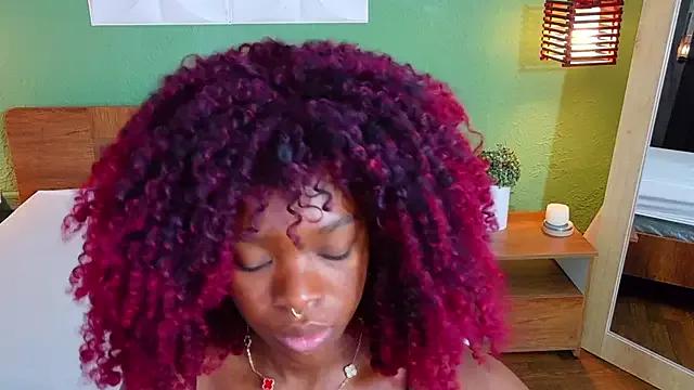 Chocolatte_dreams from StripChat