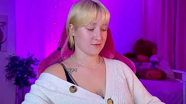 CinBellamy from StripChat
