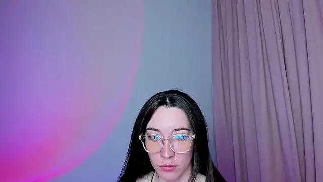 Curious_Lily from StripChat