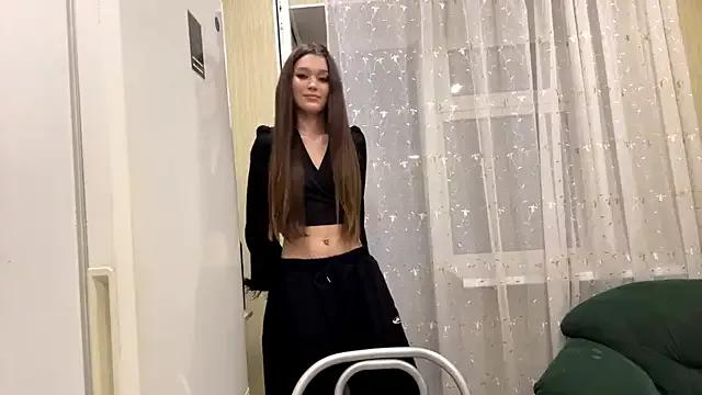 Cuteviola from StripChat