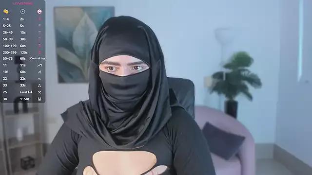 dalila_gool from StripChat