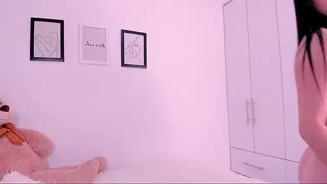 DannaHyde from StripChat