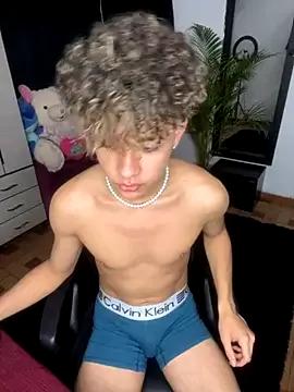 DavidfullOFlove from StripChat