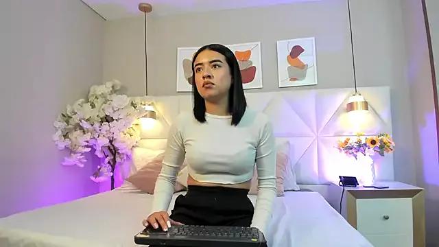 Dayanna_Rose from StripChat