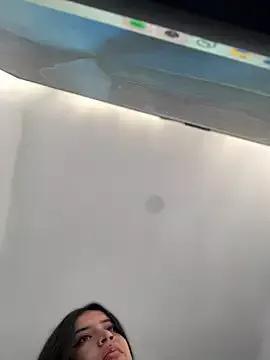 Devilsweet17 from StripChat