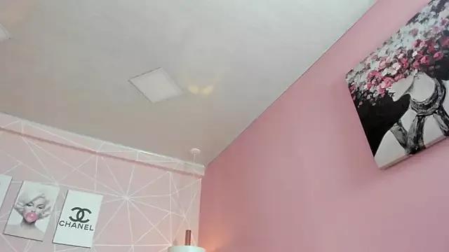 dolly_zoe from StripChat