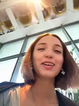 DollyTall from StripChat