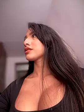 DulceLenns from StripChat