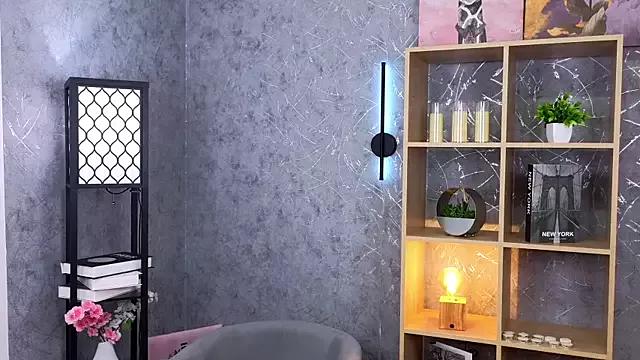 ElenoreReth from StripChat