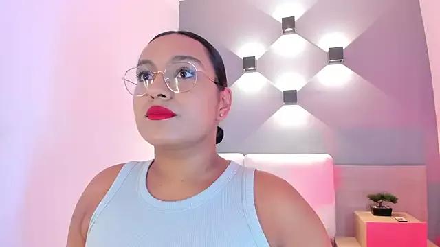 ellamontoya from StripChat