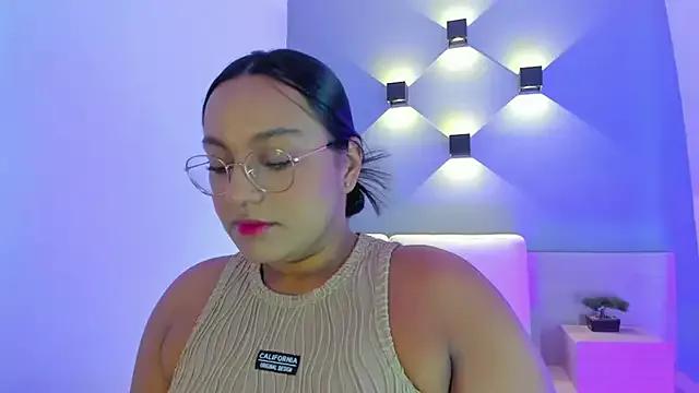 ellamontoya from StripChat