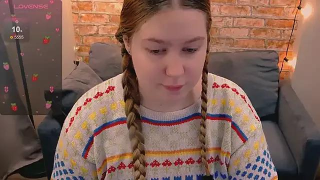 Ellie_Wellie from StripChat