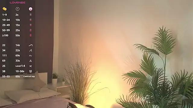 ellliefrost from StripChat