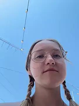EmilyMood from StripChat