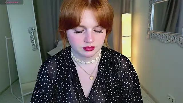 Emma_bb_ from StripChat
