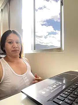 emma_hot2006 from StripChat