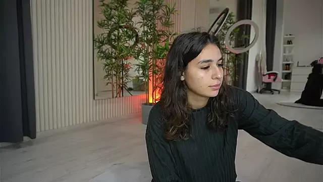 EmmaBlanco from StripChat