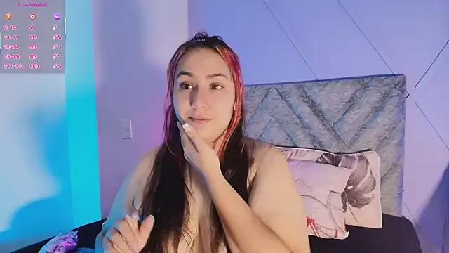 emmajohnss from StripChat