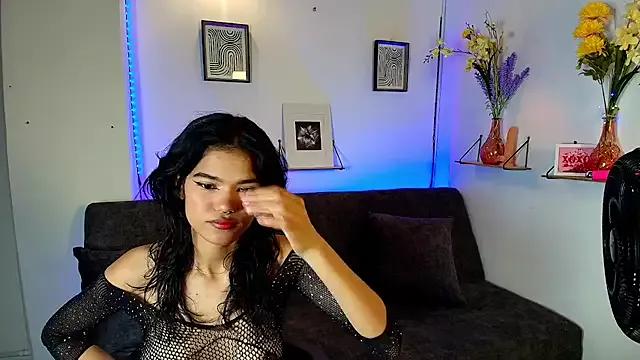 emycarver09 from StripChat