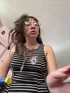 Engel_fiiree from StripChat is Freechat