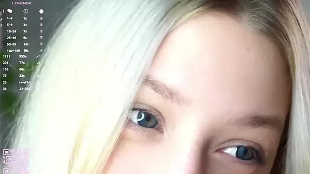 EngelFugler from StripChat