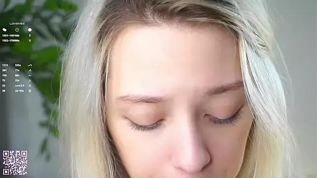 EngelFugler from StripChat