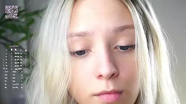 EngelFugler from StripChat