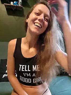 Naked Room Eveline_Beauty_Kitty 