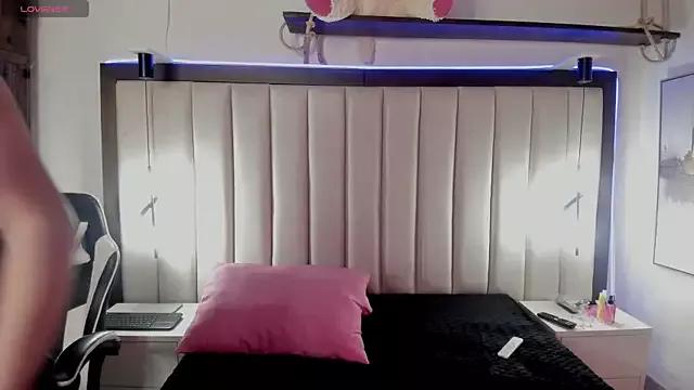 Fire_Moon from StripChat