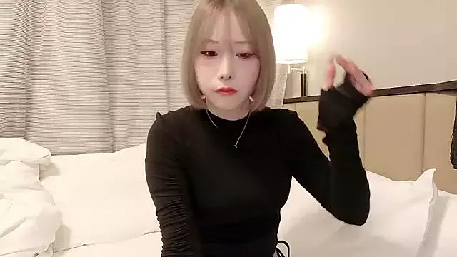 Fujita_Meru from StripChat is Group