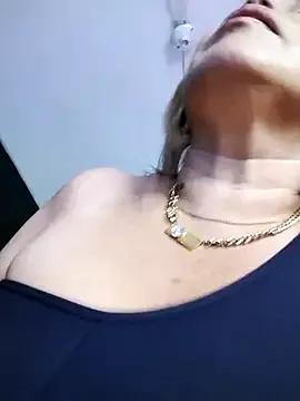girl_amada from StripChat