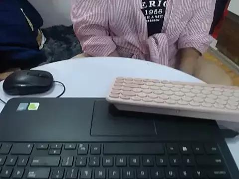 Hana9x from StripChat