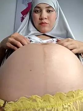 hanaa_18 from StripChat