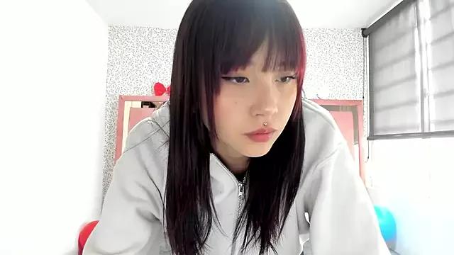 Hanna_Lee__ from StripChat