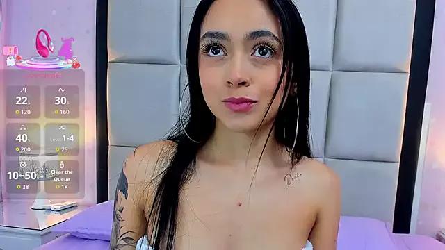 HannaClarrk_ from StripChat