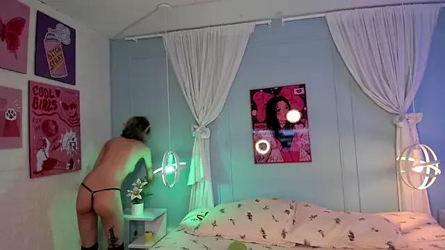 Hannahpage from StripChat