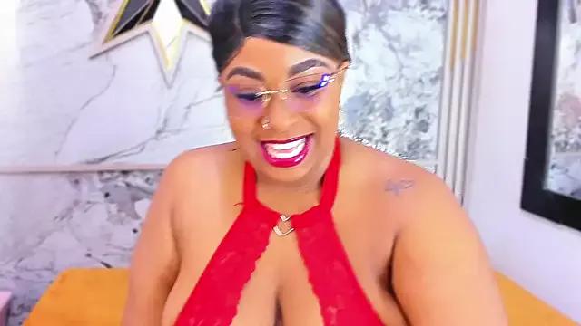 HannyMansonh from StripChat