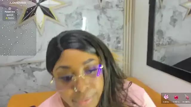 HannyMansonh from StripChat