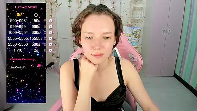 Helen__Hello from StripChat