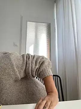 Naked Room Hii_Lolla 