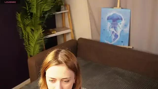 HollieCollelo from StripChat