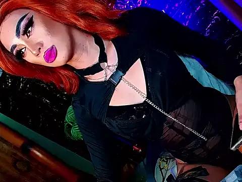 HOLLYWOOD_QUEEN_88 from StripChat