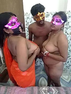 Naked Room Horney_couple_4 